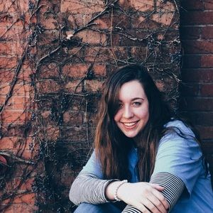 Meet your Posher, Regan